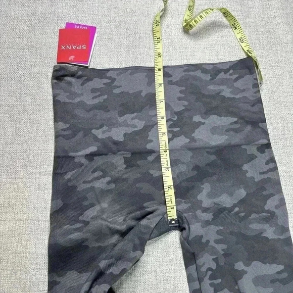 Spanx Leggings Camo Shape Smooth Sculpt Seamless - Picture 3 of 10